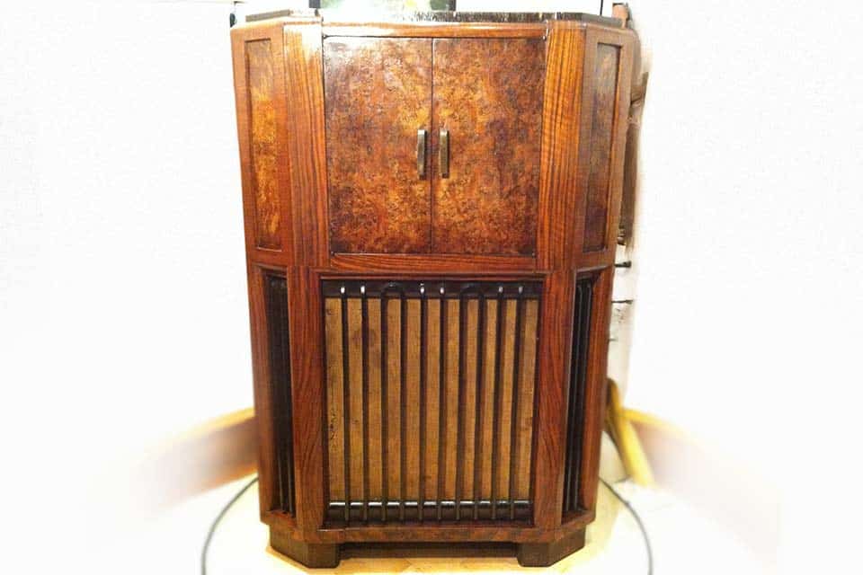 Esperienze di Restauro Radio Epoca di Claudio Sicollo