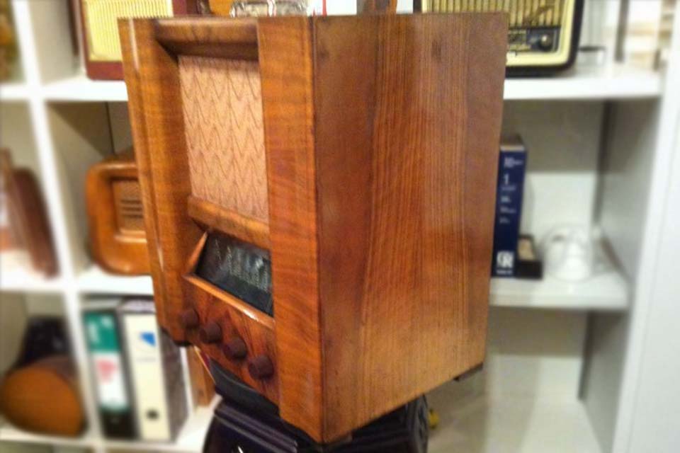 Esperienze di Restauro Radio Epoca di Claudio Sicollo